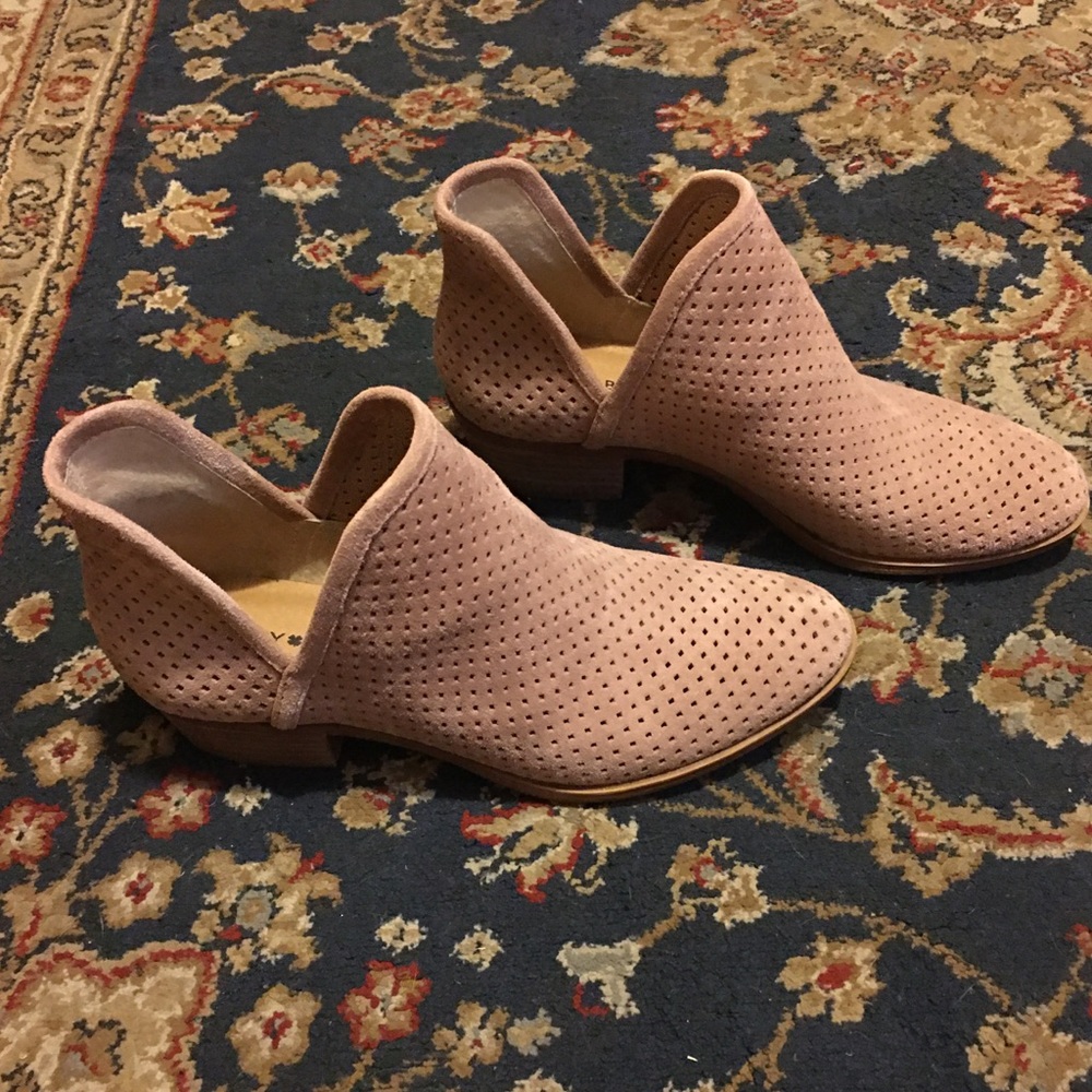 Lucky Brand Baley Bootie (8.5)